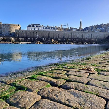 Appartement Au Coeur D'Intra Muros Saint-Malo Bagian luar foto