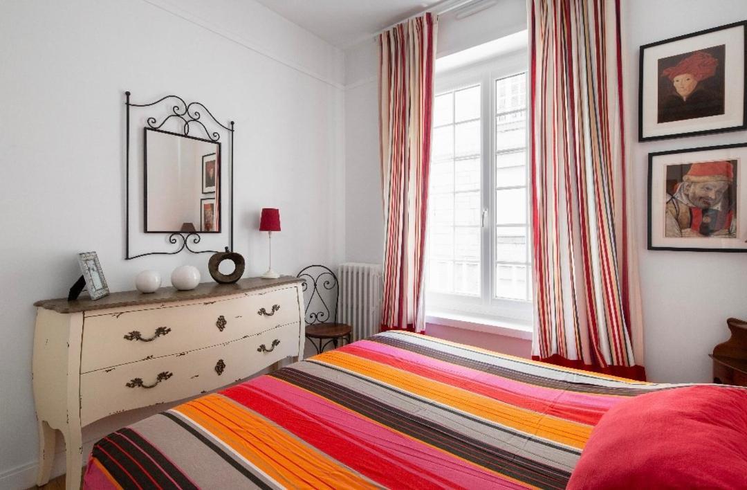 Appartement Au Coeur D'Intra Muros Saint-Malo Bagian luar foto