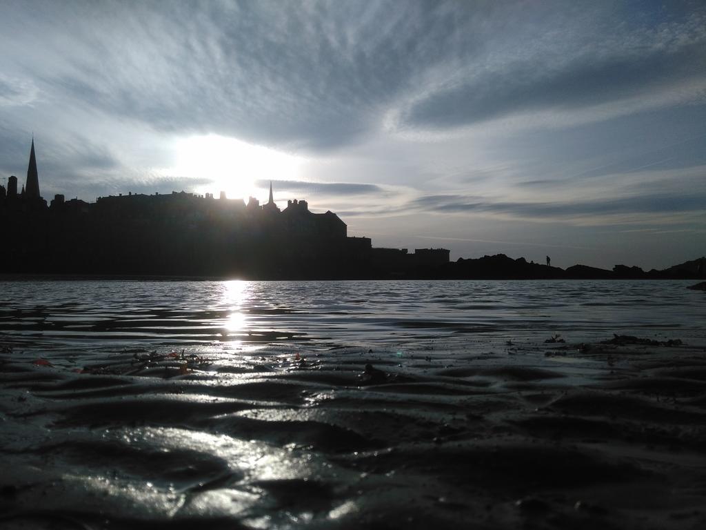 Appartement Au Coeur D'Intra Muros Saint-Malo Bagian luar foto